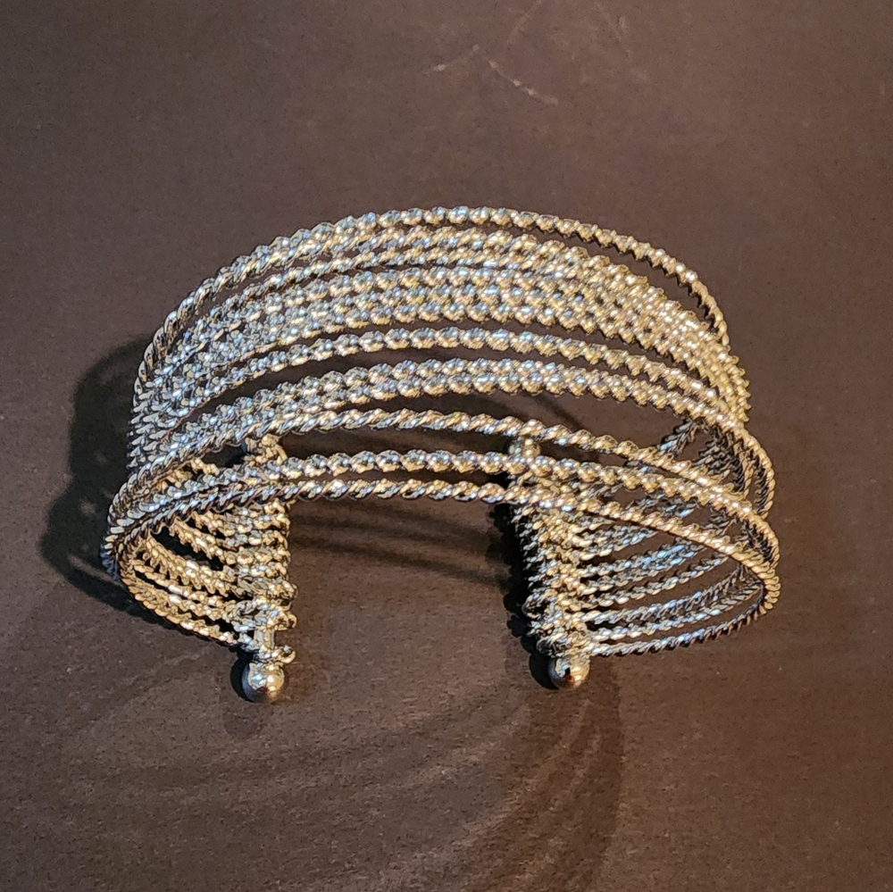 NWOT Vintage Shiny Silvertone Bangle Cuff Bracelet - Picture 2 of 5